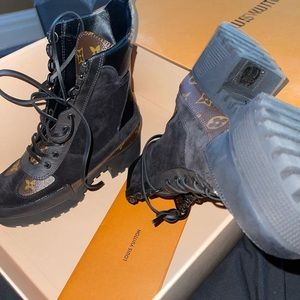 Louis Vuitton desert combat laureate boots